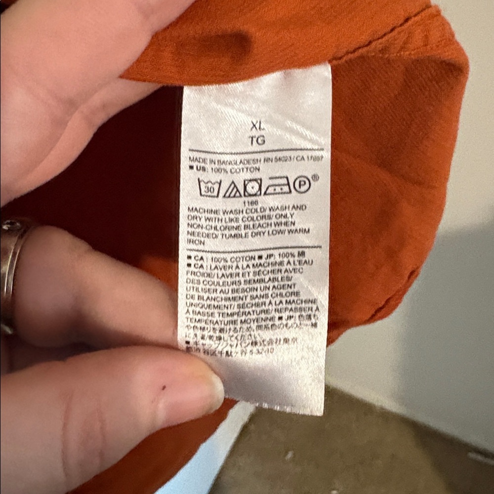 Banana Republic Men's Orange Button-Down Corduroy Shirt - Picture 3 of 4